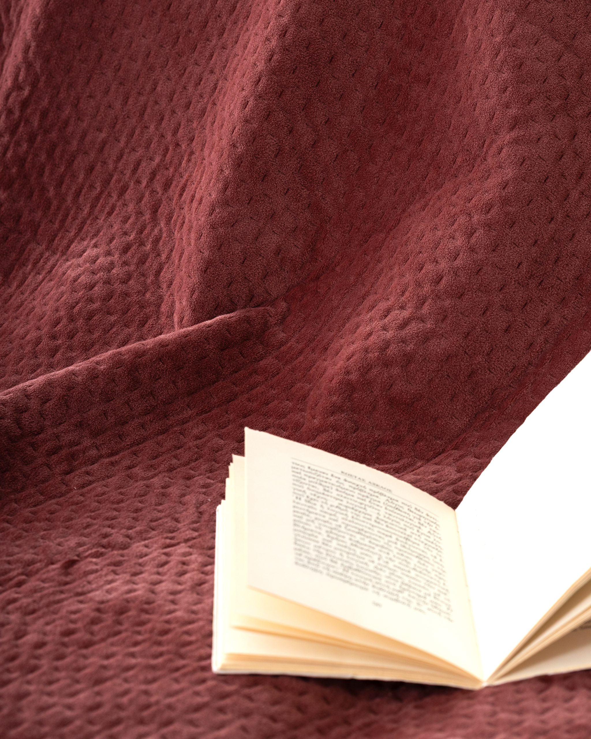 Ριχτάρι 180x180 - Eira Burgundy - Image 2